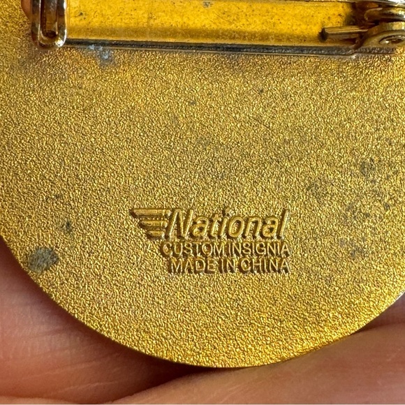 Jafra Gold Brooch with Crystal Accents - Picture 8 of 16